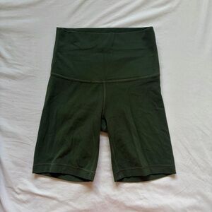 Aritzia TNA High-Waist Women’s Dark Green Bike Shorts